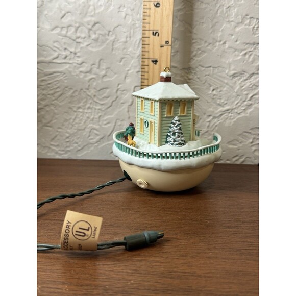 Vtg 1992 Hallmark Keepsake Magic Good Sledding Ahead Light & Motion Ornament - Picture 2 of 4